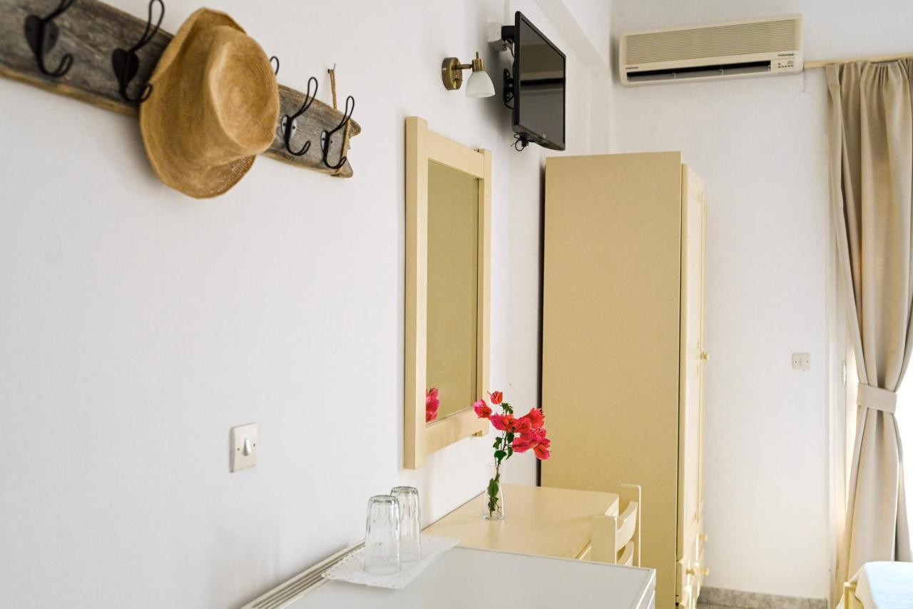 Beachfront Bocamviglies Rooms - Naoussa Bespoke View Dış mekan fotoğraf